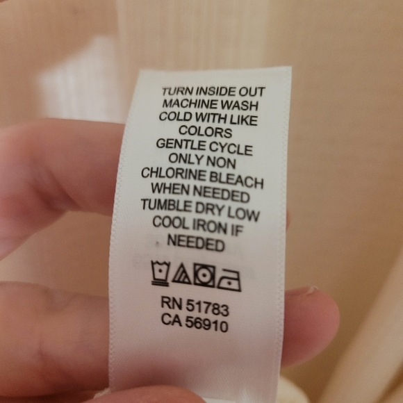 (4X)  Off White Blouse from Maurices - Picture 7 of 8